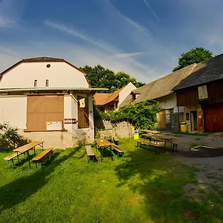 Lantgård Tichy Mlyn Pelhřimov